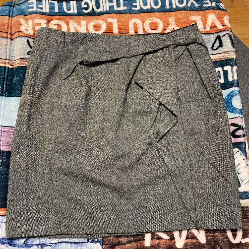 Like New! Banana Republic Factory Skirt